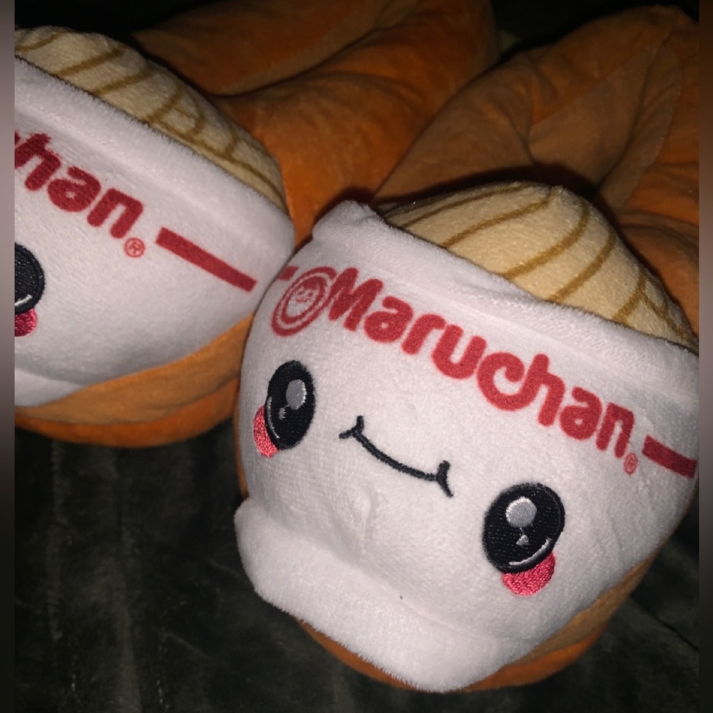 MARUCHEN RAMEN SLIPPERS